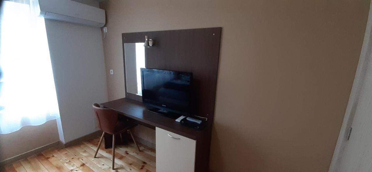 Апартамент Гето - 2 Комфорт Belogradchik Eksteriør billede